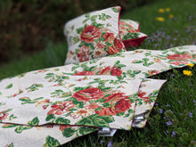 Load image into Gallery viewer, Tache Sweet Roses Vintage Ivory Woven Tapestry Placemat Set (17593PM)