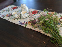Load image into Gallery viewer, DaDa Bedding Floral Roses Tropical Paradise Birds Woven Tapestry Dining Table Runner (18116)