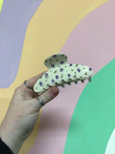 Load image into Gallery viewer, Cream Toile Hairclaws
