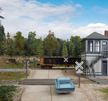 Load image into Gallery viewer, Walthers SceneMaster 949-4197 HO Scale Railroad Crossing Signs