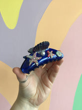 Load image into Gallery viewer, Glitter and Pearls Shell Hair Claws