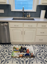 Load image into Gallery viewer, Barq's, Crabs, and spices Machine Washable Memory Foam Mat 1002RUG