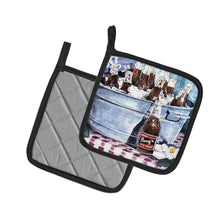 Load image into Gallery viewer, Barq's and old washtub Pot Holders - Set of 2 Decorative Kitchen Helpers | Made in the USA 1003PTHD