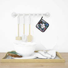 Load image into Gallery viewer, Barq's and Magnolia Pot Holders - Set of 2 Decorative Kitchen Helpers | Made in the USA 1009PTHD
