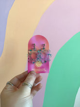 Load image into Gallery viewer, Happy Spring Daisy Earrings