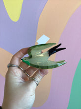 Load image into Gallery viewer, Swallow Hair Claw