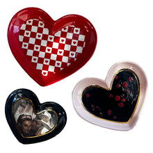 Load image into Gallery viewer, Set of Heart Dishes