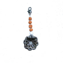 Load image into Gallery viewer, Fleri Aromatherapy Keychain
