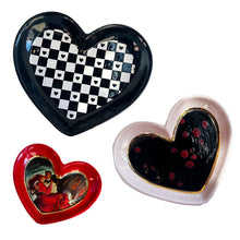 Load image into Gallery viewer, Set of Heart Dishes