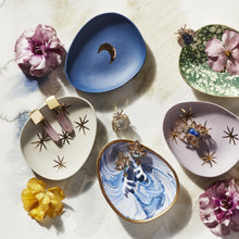 Load image into Gallery viewer, Bubble glaze porcelain ring dish
