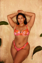 Load image into Gallery viewer, Papaya Capri Bottom