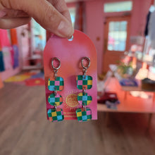 Load image into Gallery viewer, That Sunshine Show Earrings