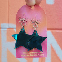 Load image into Gallery viewer, Statement Star Earrings