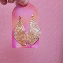 Load image into Gallery viewer, Butterfly Wing  Earrings