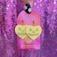 Load image into Gallery viewer, Lovely Jack-O-Lantern Heart Earrings