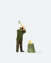 Load image into Gallery viewer, Preiser 28113 HO Scale Chopping Wood