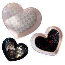 Load image into Gallery viewer, Set of Heart Dishes