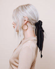 Load image into Gallery viewer, The Cash - Convertible Scrunchie Tie