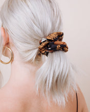 Load image into Gallery viewer, California Dreamin' - Scrunchie