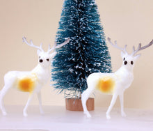 Load image into Gallery viewer, Retro Style 1.5" Reindeer Decorative Figurine, 1960s