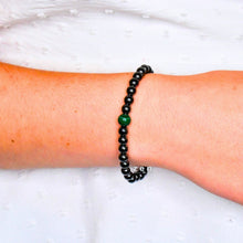 Load image into Gallery viewer, Magnetic Therapy Pain &amp; Ache Relief With Malachite Bracelet