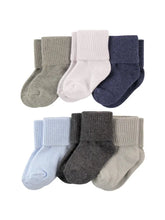 Load image into Gallery viewer, Luvable Friends Newborn and Baby Socks Set