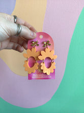 Load image into Gallery viewer, Summer Scalloped Statement Earrings