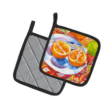 Load image into Gallery viewer, Florida Oranges Sliced for breakfast Pot Holders - Set of 2 Decorative Kitchen Helpers | Made in the USA 6035PTHD