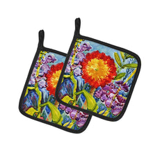 Load image into Gallery viewer, Sunflower Pot Holders - Set of 2 Decorative Kitchen Helpers | Made in the USA 6075PTHD