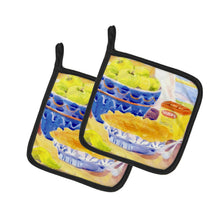 Load image into Gallery viewer, Green Apples for an apple pie Pot Holders - Set of 2 Decorative Kitchen Helpers | Made in the USA 6108PTHD