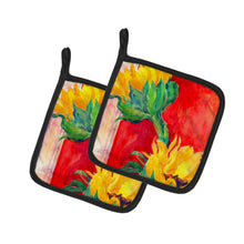 Load image into Gallery viewer, Sunflower Pot Holders - Set of 2 Decorative Kitchen Helpers | Made in the USA 6111PTHD