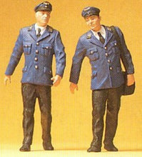 Load image into Gallery viewer, Preiser 45002 G Scale Walking German Railway Personnel