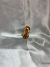 Load image into Gallery viewer, Wavy World Titanium Ring