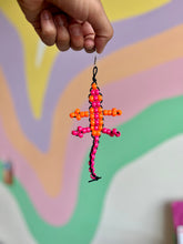 Load image into Gallery viewer, Lizard Beaded Keychain
