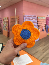 Load image into Gallery viewer, Crochet Daisy Coasters