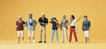 Load image into Gallery viewer, Preiser 10468 HO Scale Spectators -- City Sightseers