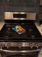 Load image into Gallery viewer, Bloodhound Oven Mitt 7013OVMT