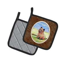 Load image into Gallery viewer, Cairn Terrier and the Chipmunk Pot Holders - Set of 2 Decorative Kitchen Helpers | Made in the USA 7017PTHD