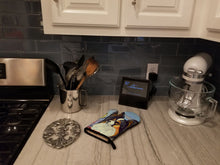 Load image into Gallery viewer, Papillon Yellow Butterfly Oven Mitt 7036OVMT