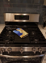 Load image into Gallery viewer, Pharaoh Hound Oven Mitt 7044OVMT