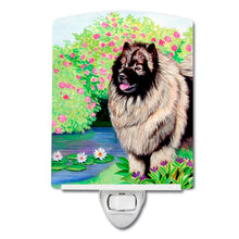 Load image into Gallery viewer, Keeshond Ceramic Night Light 7074CNL