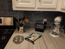 Load image into Gallery viewer, Chinese Crested Oven Mitt 7087OVMT