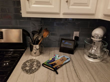 Load image into Gallery viewer, Briard Oven Mitt 7092OVMT