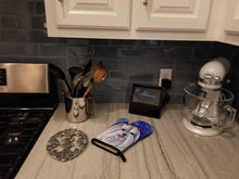 Load image into Gallery viewer, Maltese Oven Mitt 7108OVMT