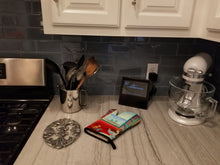 Load image into Gallery viewer, Italian Greyhounds and Violinist Oven Mitt 7126OVMT