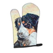 Load image into Gallery viewer, Bernese Mountain Dog Oven Mitt 7131OVMT