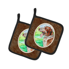 Load image into Gallery viewer, Italiano Spinone Pot Holders - Set of 2 Decorative Kitchen Helpers | Made in the USA 7134PTHD