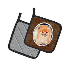 Load image into Gallery viewer, Pomeranian Pot Holders - Set of 2 Decorative Kitchen Helpers | Made in the USA 7165PTHD