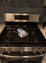 Load image into Gallery viewer, Christmas Tree with Harlequin Great Dane Oven Mitt 7172OVMT