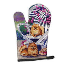Load image into Gallery viewer, Red Pomeranians Oven Mitt 7176OVMT